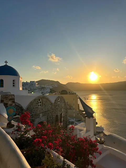 Santorini, Greece in October 🇬🇷