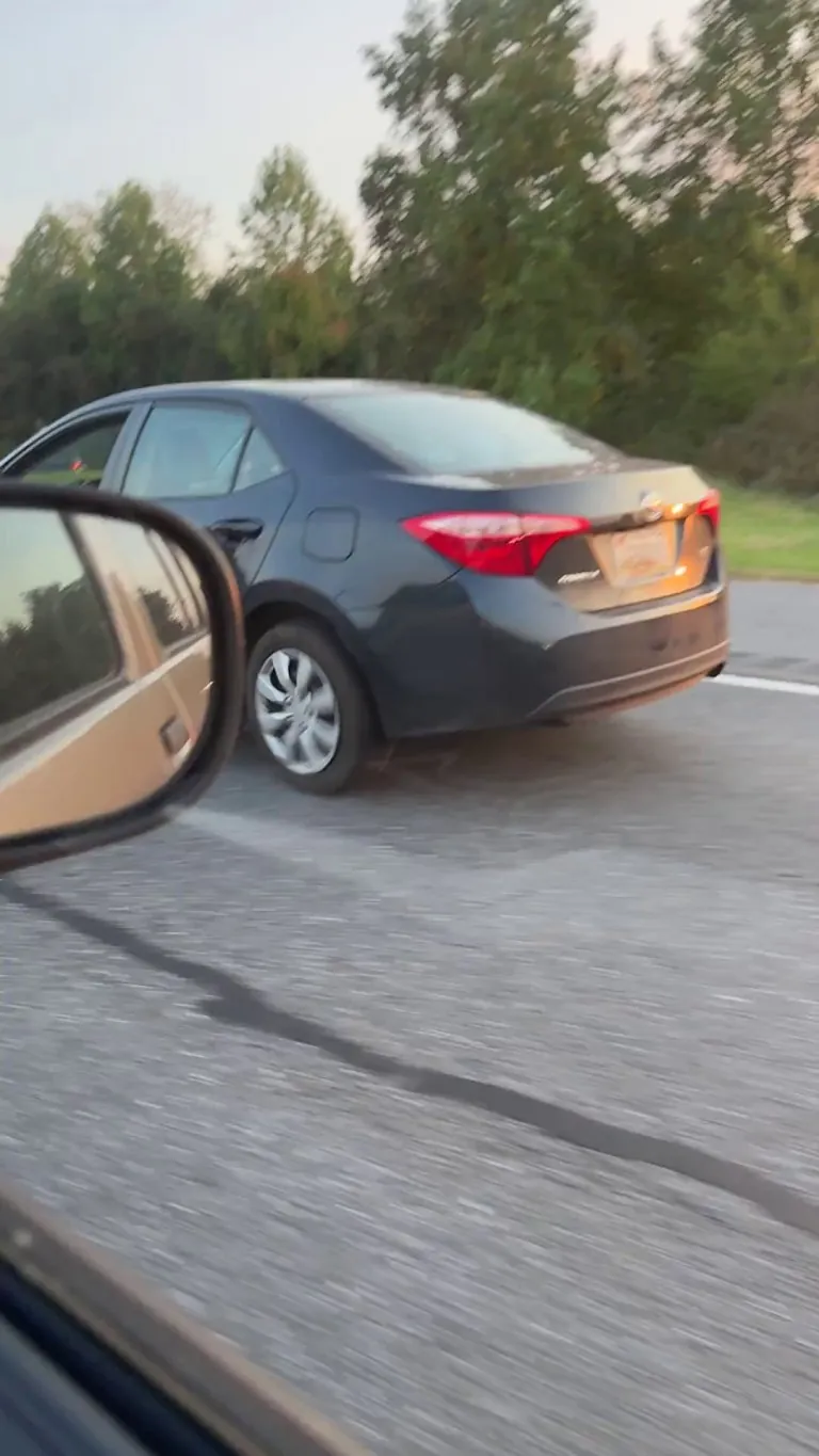 [OC] Bro is watching TikToks on the highway…