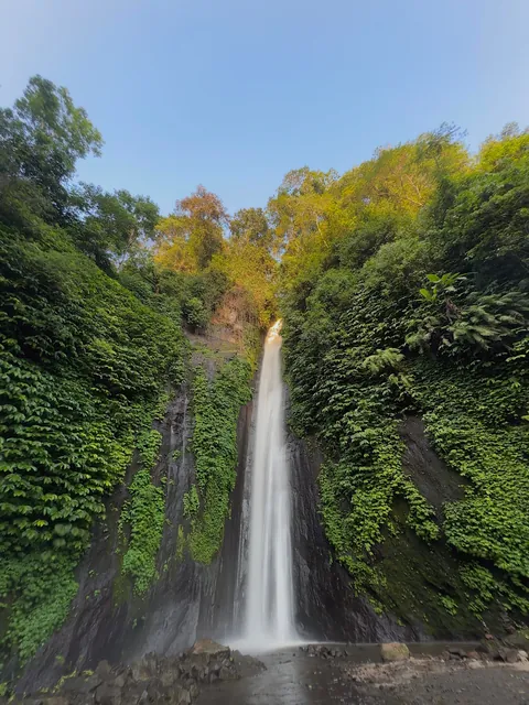 Bali 3-week trip. Highlights of waterfalls, rice fields, insane coast lines