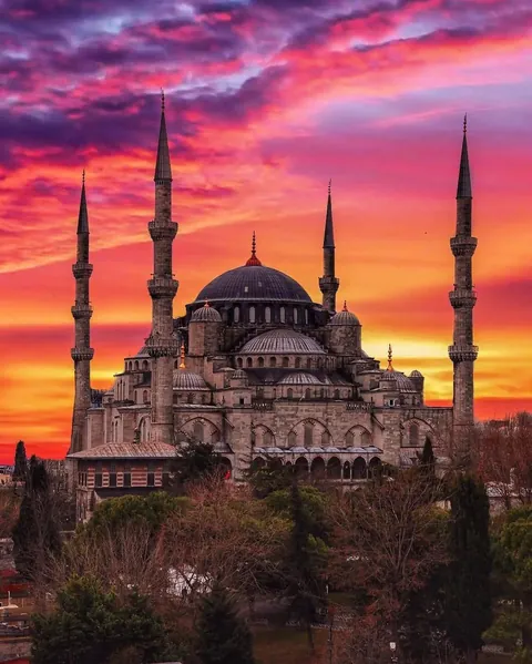 Sultan Ahmed Mosque (Blue Mosque) -  Istanbul, Turkey