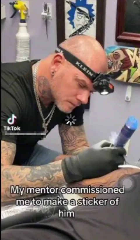 A tattoo shop traced my friend’s art and is using it to promote their own art and services as branding and promotional merchandise 😑