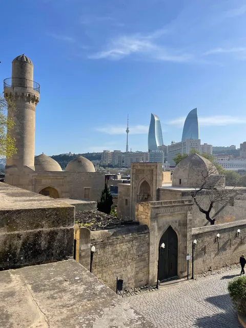 4 days in Beautiful Baku, Azerbaijan 