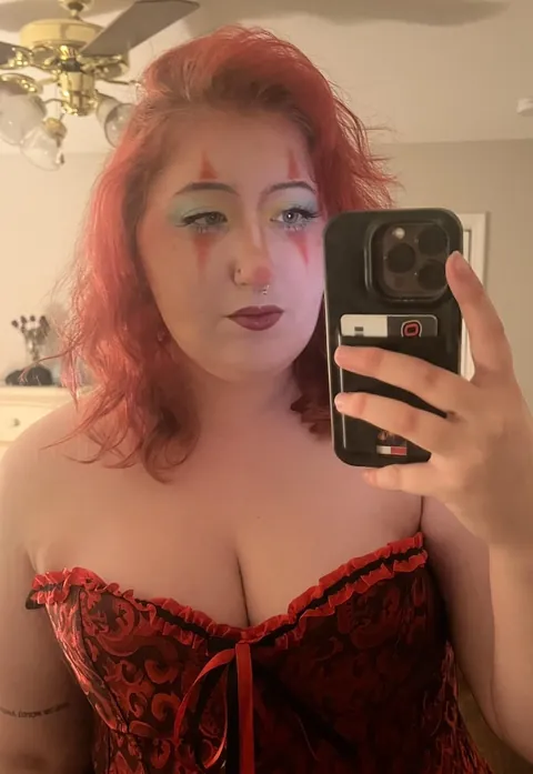 6’1 chick who regularly wears platforms. fat jokes are unoriginal, but have at it.