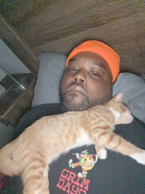 Who else cat sleep like this? 🤣
