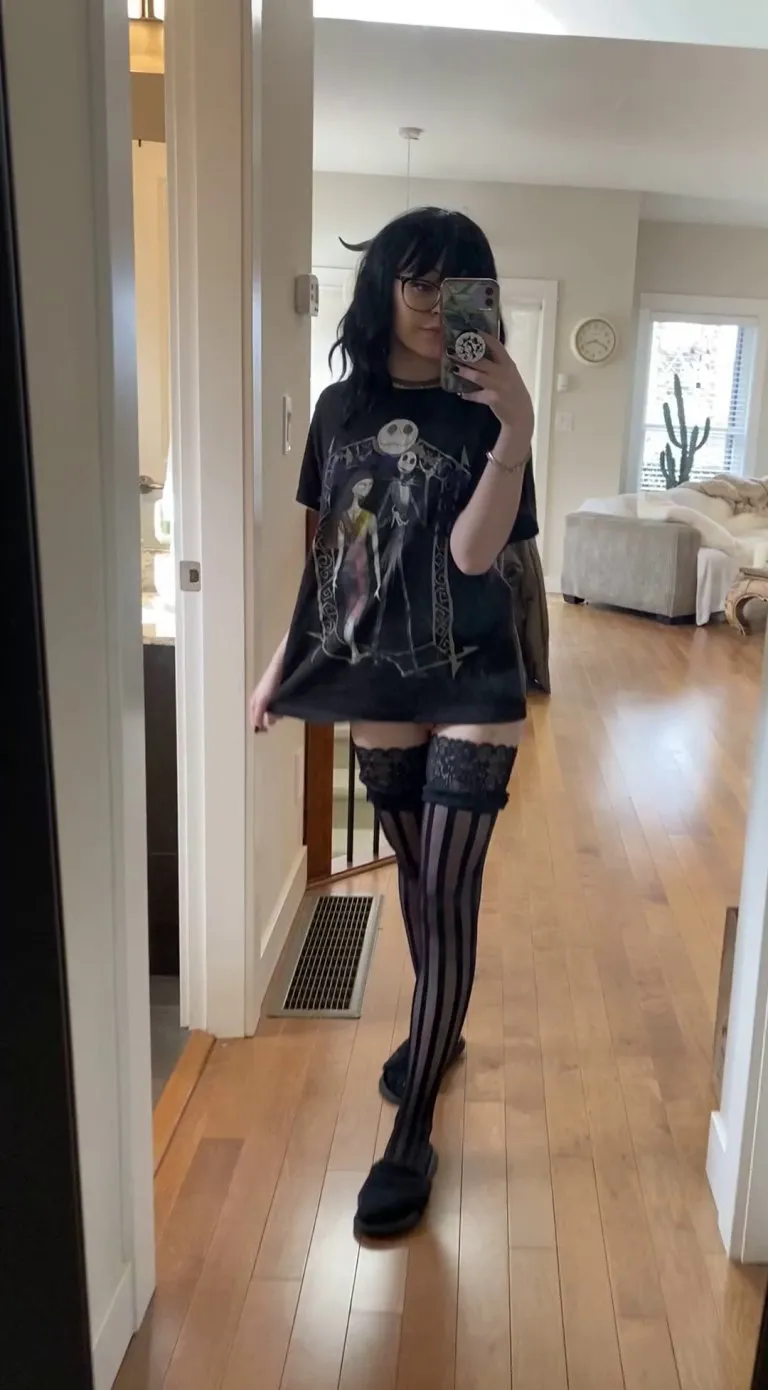 Do I still have a fuckable body for such a tiny goth nerd? 😆 [F]