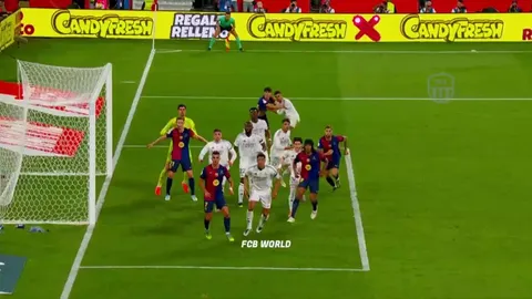 Penalty shout for Barcelona on Cubarsi