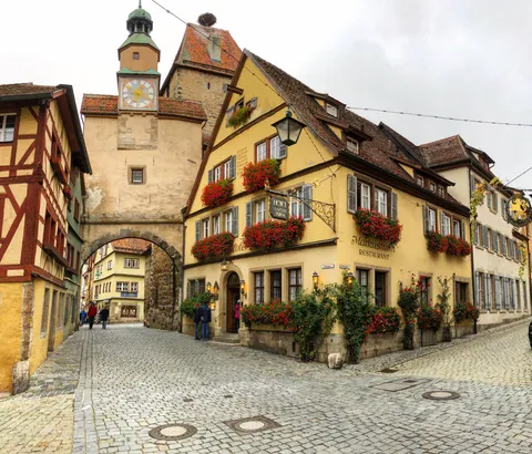 How about being quarantined in a walled city? [Rothenburg ob der Tauber]