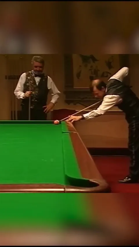 Alex Higgins was some snooker player!