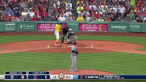 Tigers SS Javy Baez goes full extension to make this catch and end the inning