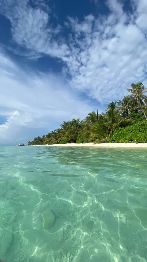 Spent a couple of days on a local Maldivian island and loved every second of it.