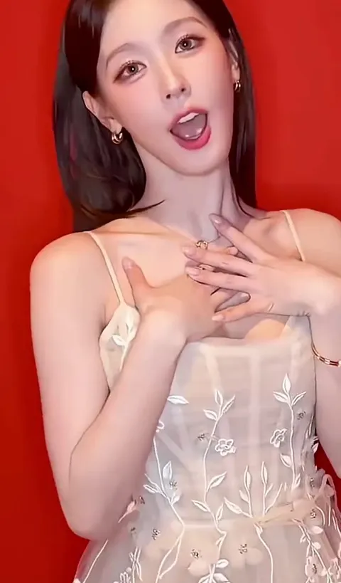 i-dle - Miyeon