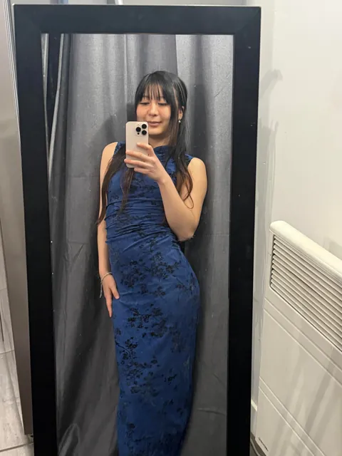 My 19 yo petite Chinese body need a big cock to fill in