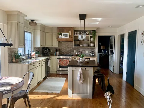 Kitchens can be cozy