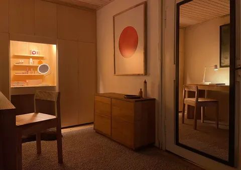 My girlfriend's minimalist bedroom