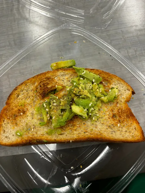 Ordered avocado toast from Panera because the photo looked really good. Here’s how it actually came 🙃