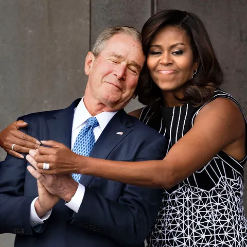 PsBattle: A very happy Bush
