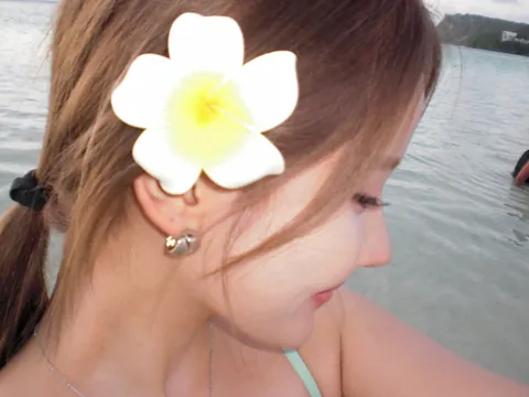 KISS OF LIFE - Belle