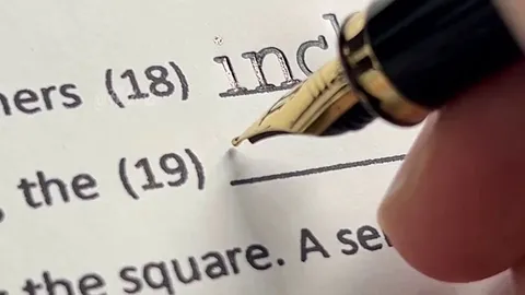 This person's handwriting feels digital