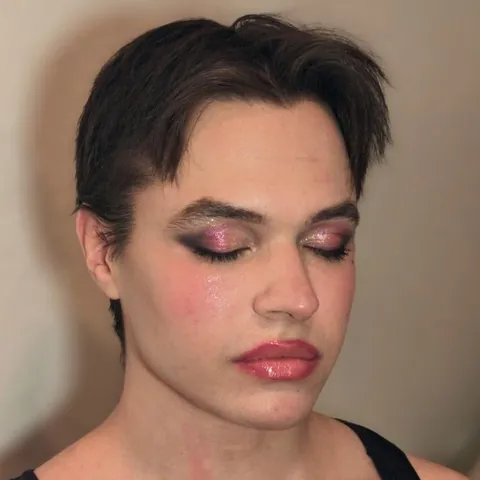 I put makeup on my boyfriend