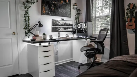 Minimalist Productivity + Light Gaming Setup