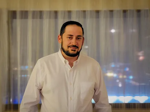 40/43 [MF4MF/M/F] #Ontario- we have a jacuzzi room for the night. Still looking for good looking friends to join us. We prefer people who can hold a conversation and are willing to show their face on photos!