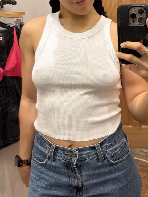 Bra shopping (f)