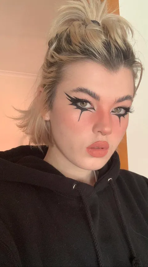 Has anyone else seen Aggretsuko?