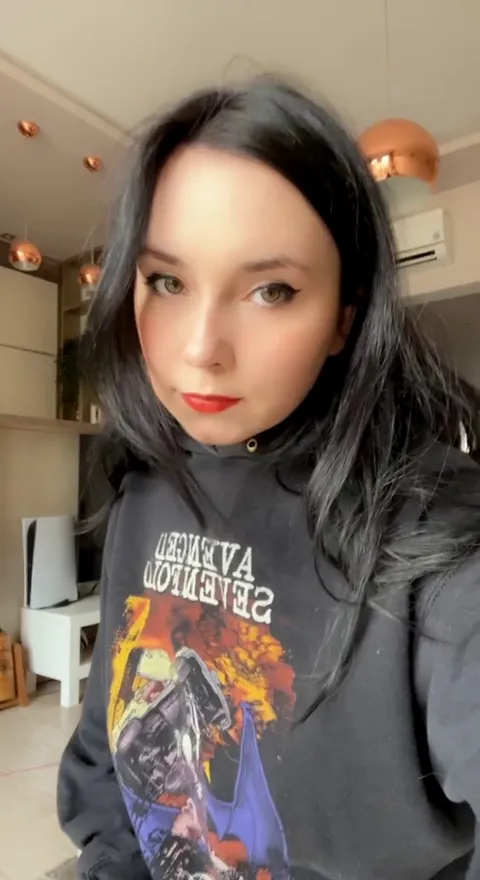 Do you like what’s hiding under my hoodie?