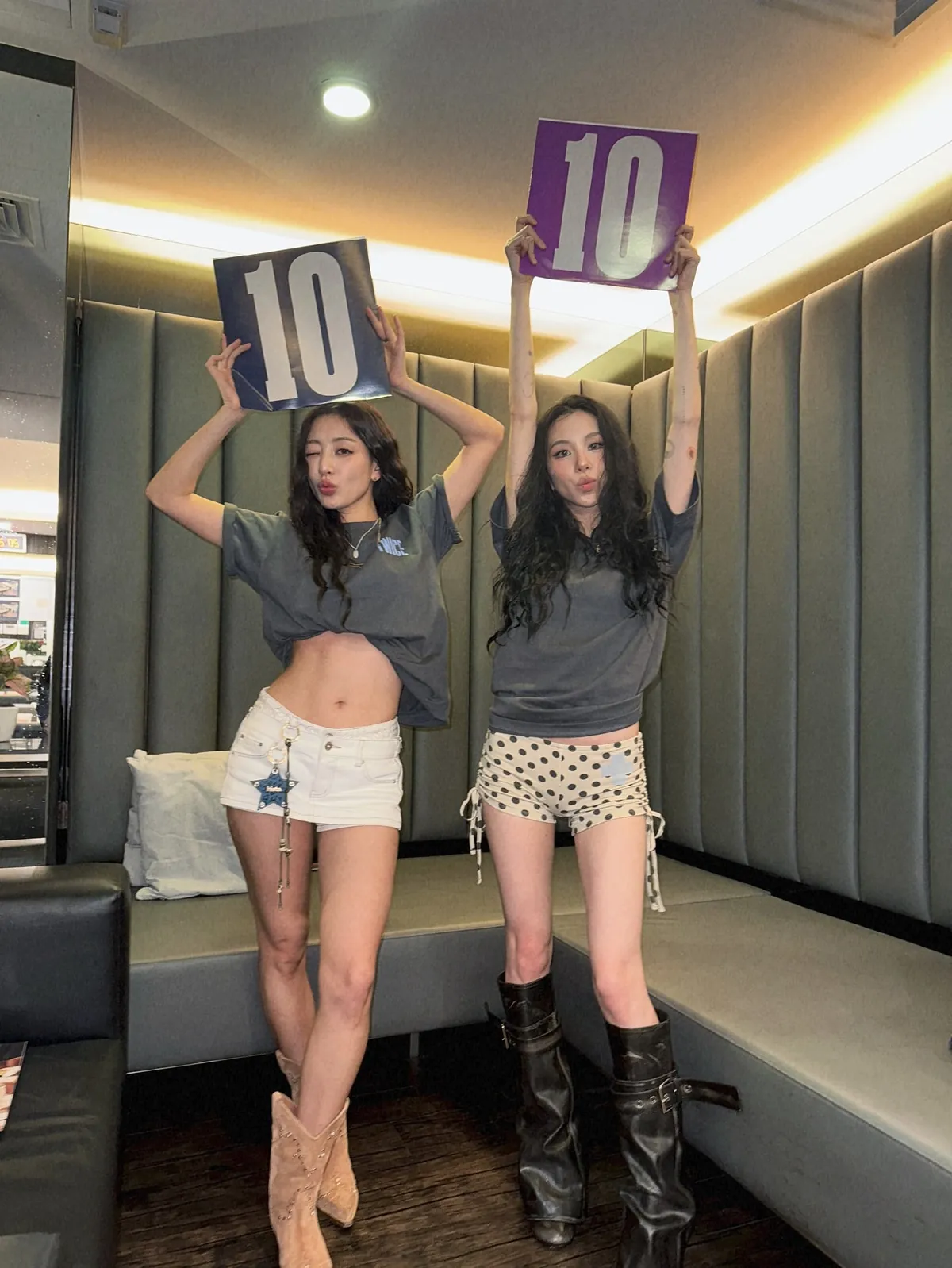 TWICE - Jihyo (feat Chaeyoung and Jeongyeon)