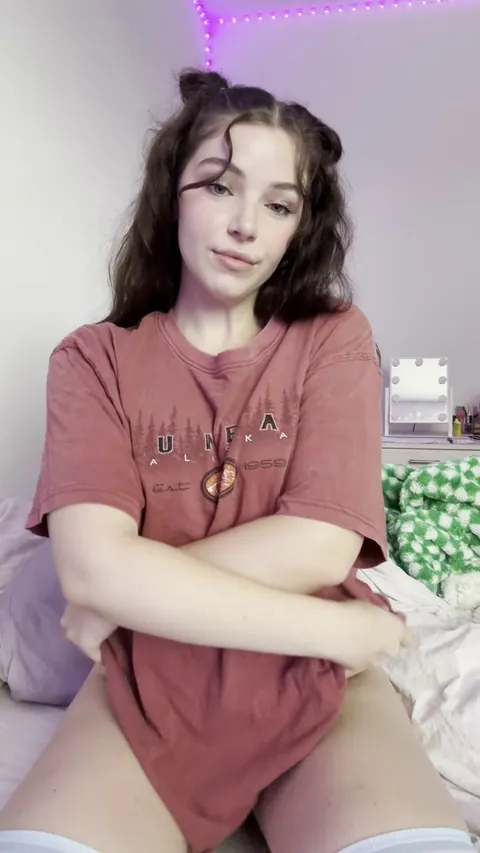 Clothes are overrated af