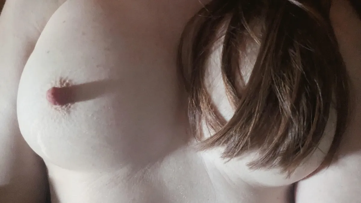 Good morning from me and my built in sundial 🤭