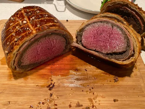 [Homemade] Amateur Beef Wellington