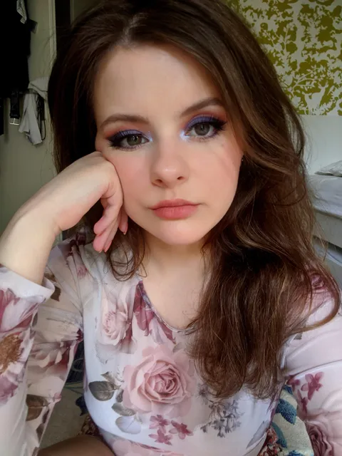 It's so hard to take good pictures of myself but I really wanted to share today's look