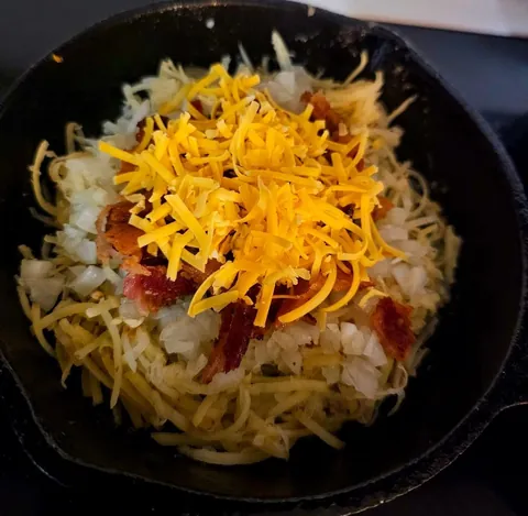 [Homemade] Steak &amp; Eggs on a Potato Pancake