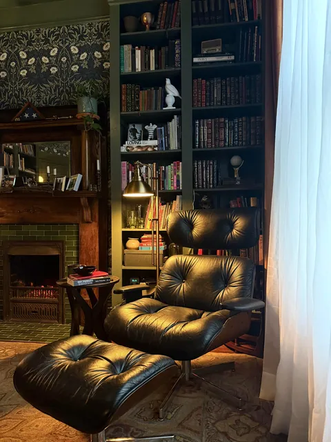 A cozy afternoon in my home library