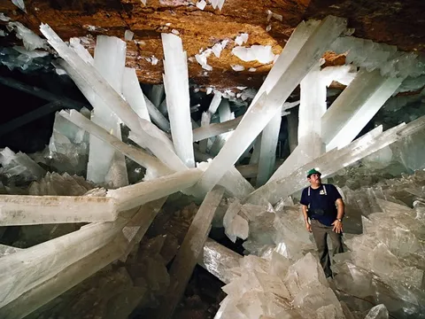 🔥A photo of a cave of crystals located near Naica, Mexico