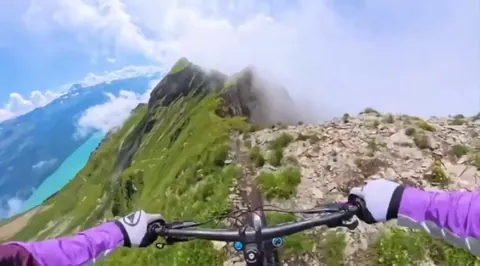 How My Parents Described Going to School as Chinese Children in the 1980s