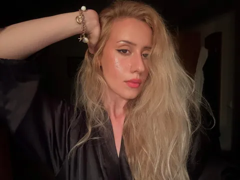 23F. Been crying over missing my ex. I want to cry over something else so wreck me pls