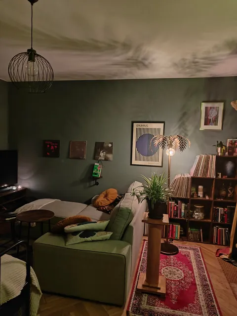 I love what my apartment is becoming! A tour