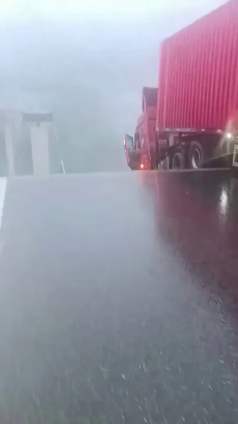 Where's the rest of the bridge at ffs?