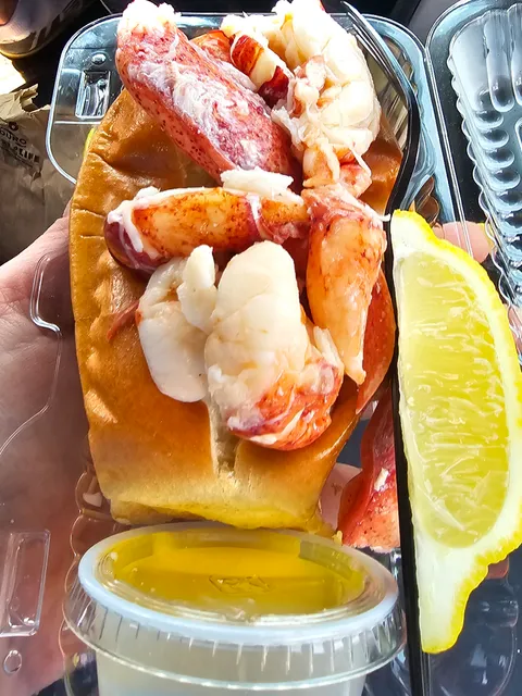 [I ate] Maine Lobster Roll