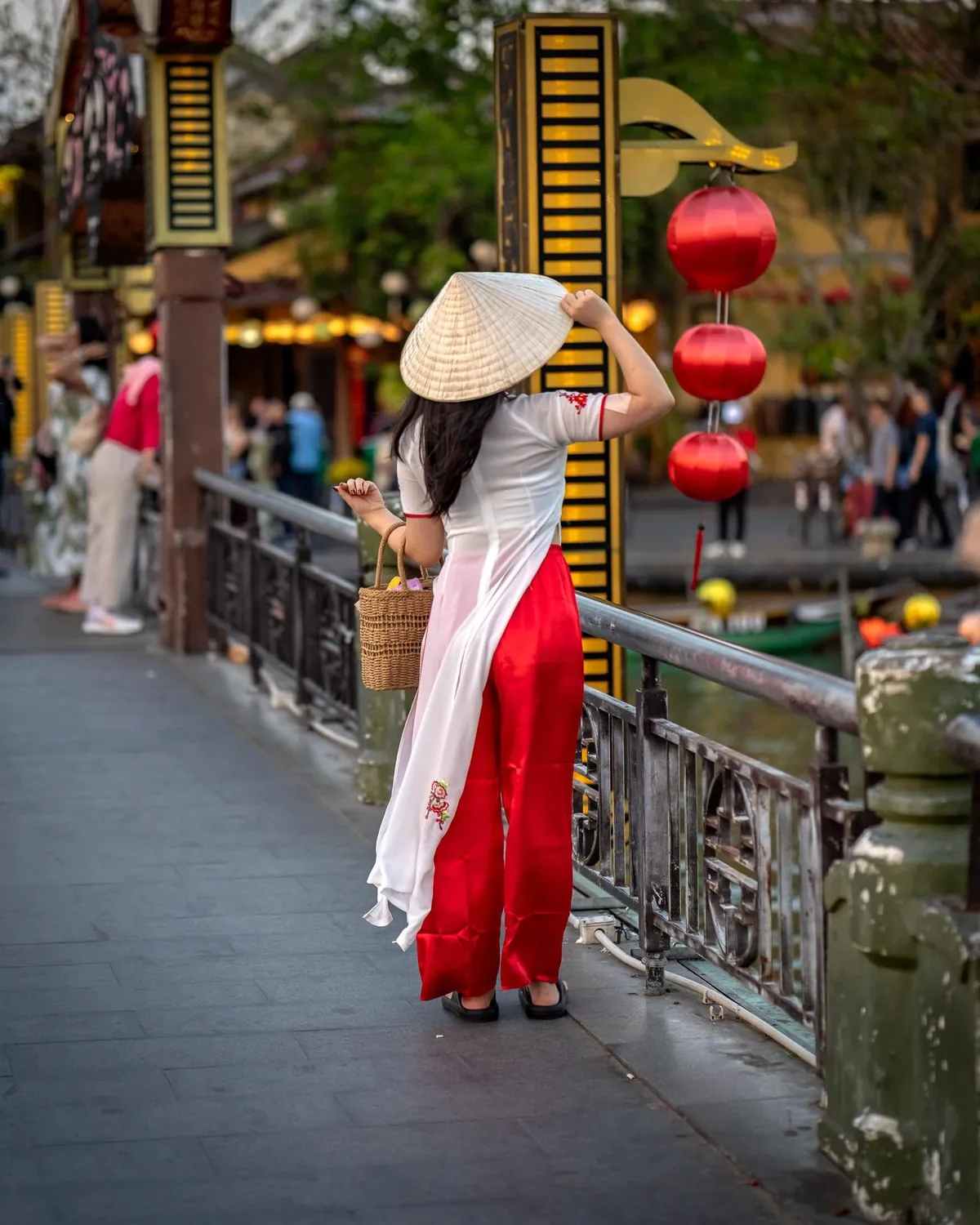 Vietnam's visitor return rate is very low - It's moments like these that keep me coming back.