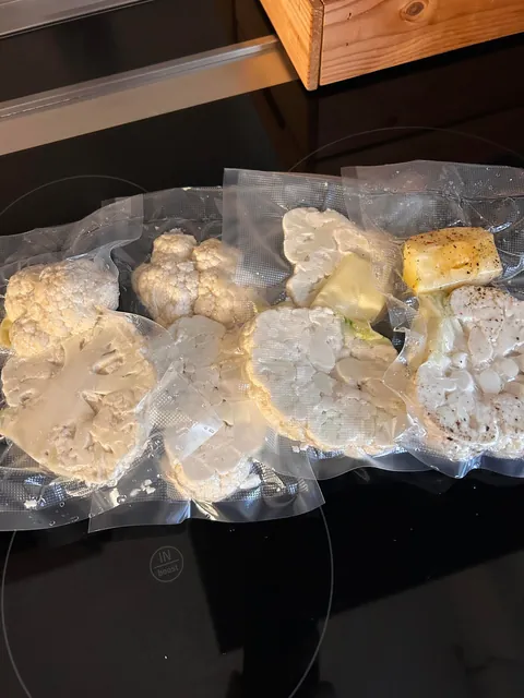 [homemade] Cauliflower steak with leek sauce