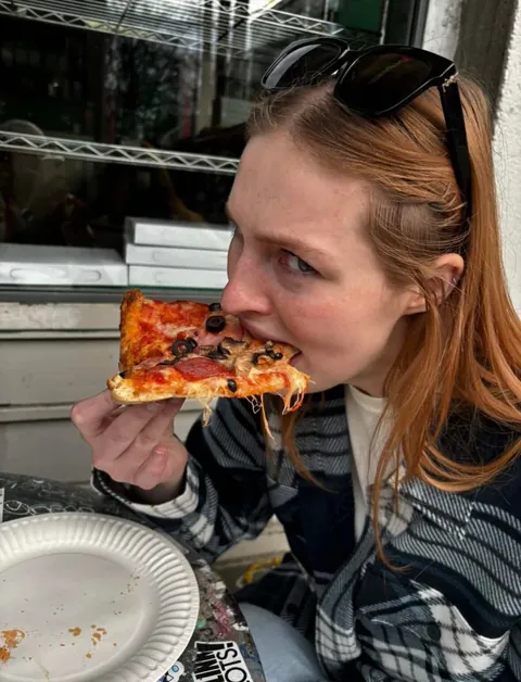 27F just discovered this group. Give me your best roast