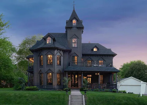 The Castle House, a restored 1872 gothic revival Victorian house in Stillwater, Washington County, Minnesota [960×683]