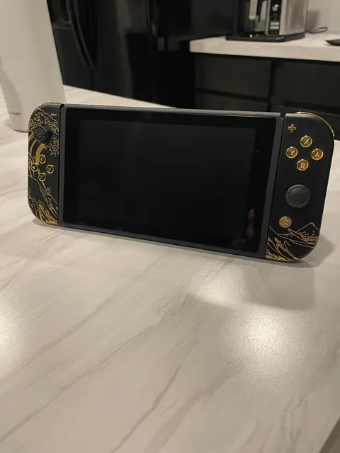 Bought a broken switch and gave it some TLC