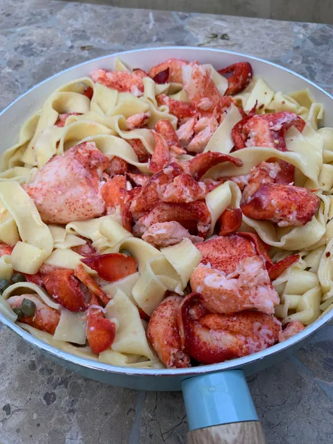 [homemade] lobster pasta in a light lemon butter sauce