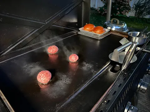 [Homemade] smash burgers