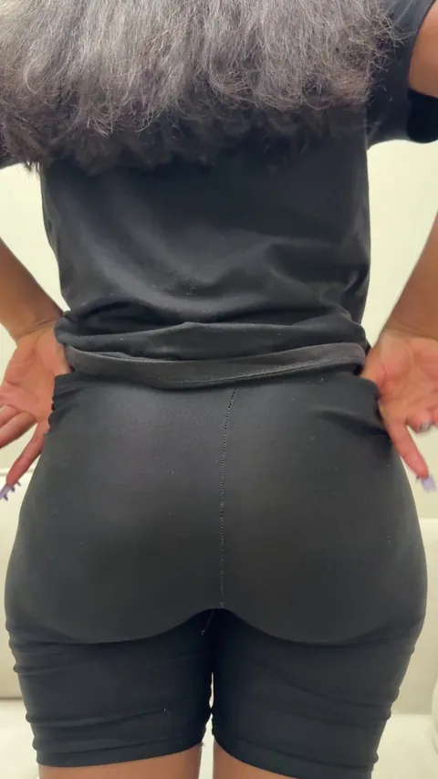 Look what I have for you, yes, a delicious African ass