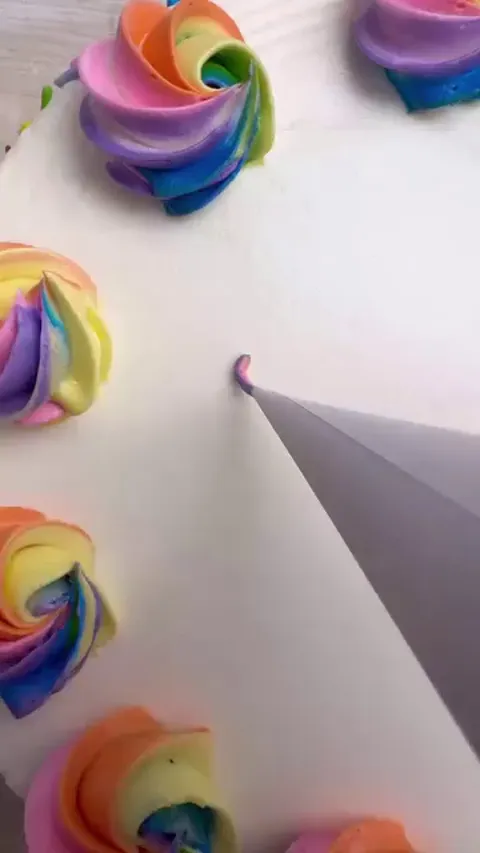 Decorating this cake